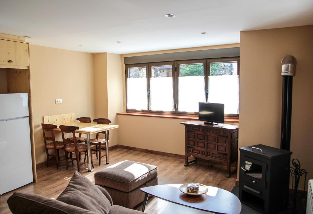 Apartamentos Snoe Mont Romies ซาลาร์ดู ภายนอก รูปภาพ